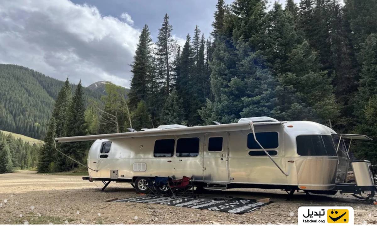 خودروی Airstream کاروان مانند مسئول امنیت اتریوم